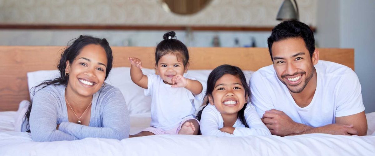 family-bed-bonding-daughter-parent-sister-baby-cut-2023-11-27-04-51-13-utc family-bed-bonding-daughter-parent-sister-baby-cut-2023-11-27-04-51-13-utc